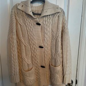 American Eagle Women’s cardigan sweater